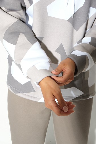 Костюм жен. Геометрия набивка 3-х нитка начес олива