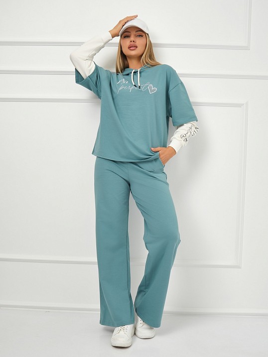 Костюм женский Венди со стразами бирюза