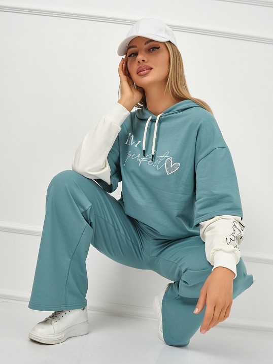 Костюм женский Венди со стразами бирюза