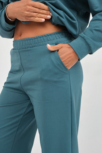 Костюм женский Верона однотонный изумруд